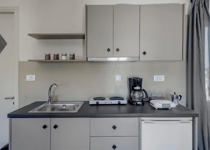 Guest house Eri Kini